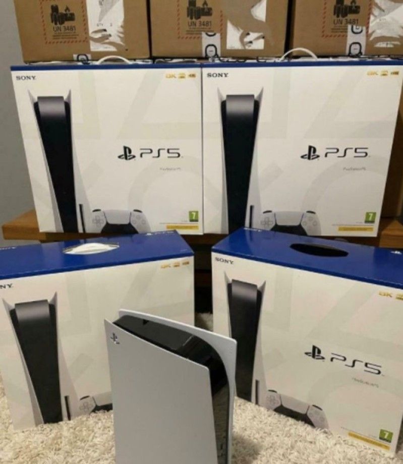 Nová SONY PS5 Pro, fotka 1 z 2
