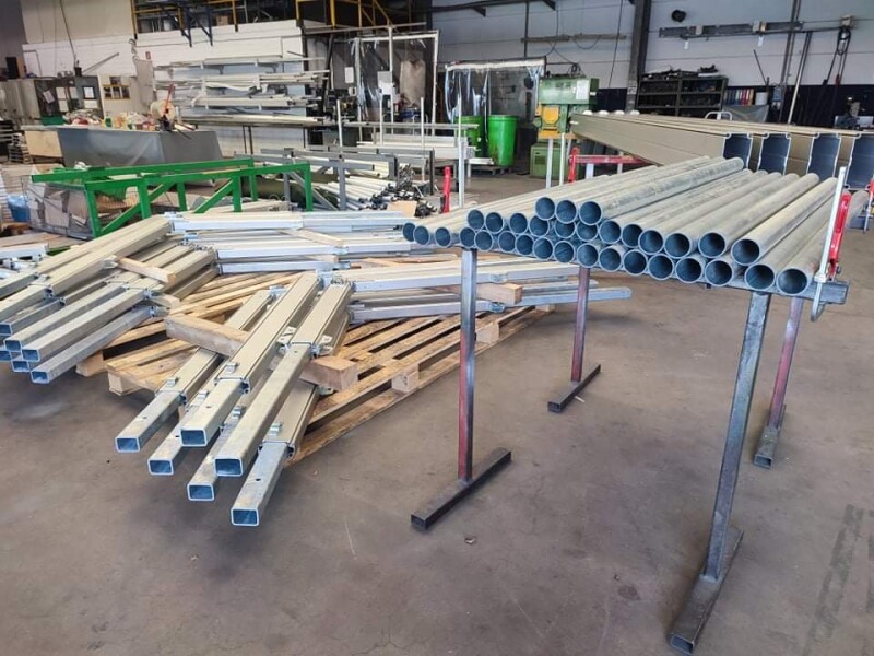 Práca vo fabrike – výroba PVC plachiet, zámočnícke práce - NEMECKO