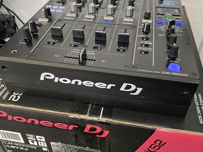 Pioneer OPUS-QUAD, Pioneer XDJ-RX3, Pioneer XDJ-XZ, Pioneer DDJ-FLX10, Pioneer CDJ-3000, Pioneer DJM-A9 , Pioneer CDJ-2000NXS2, Pioneer DJM-900NXS2, Pioneer DJM-V10-LF
