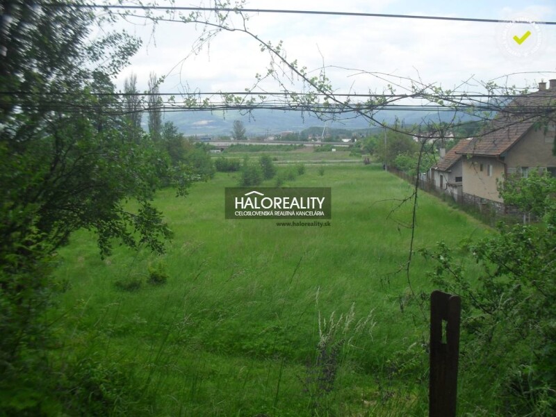 HALO reality - Predaj, pozemok pre rodinný dom 586 m2 Nováky