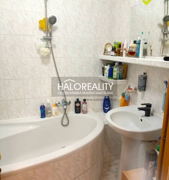 HALO reality - Predaj, trojizbový byt Hlohovec - ZNÍŽENÁ CENA