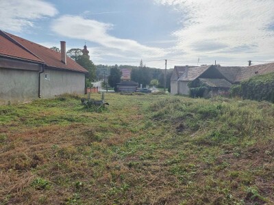 Na predaj stavebny pozemok Vyškovce Nad Ipľom 1392m2