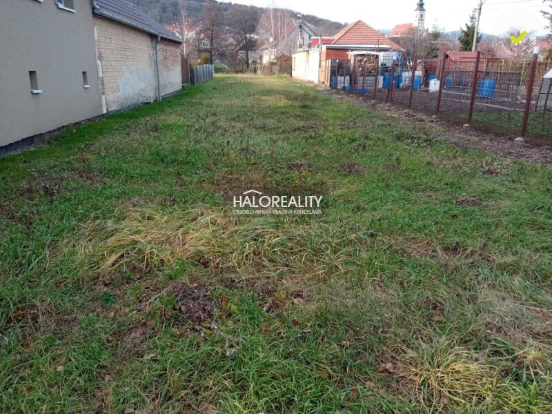 HALO reality - Predaj, pozemok pre rodinný dom 1050 m2 Horné Orešany