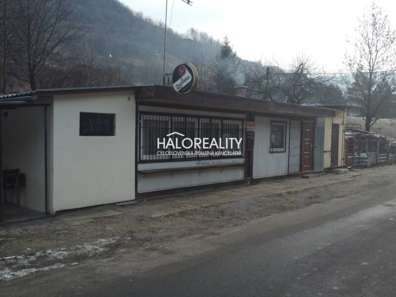 HALO reality - Predaj, pozemok 551 m2 Tisovec, a prevádzka Bufet ...