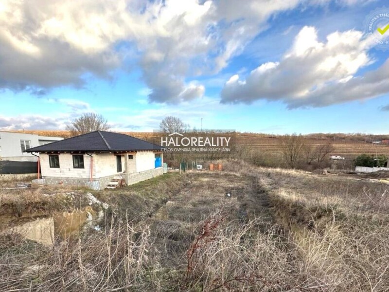 HALO reality - Predaj, pozemok pre rodinný dom 1600 m2 Bojničky