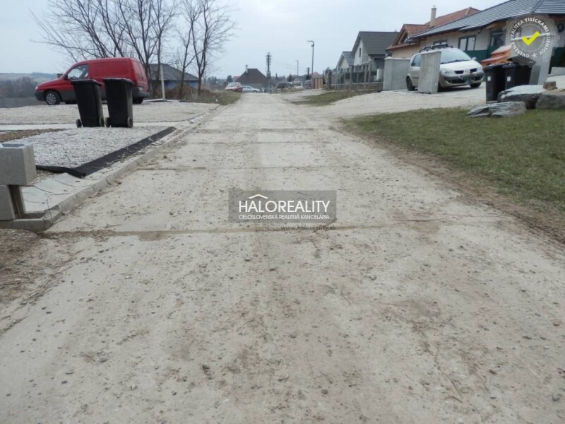 HALO reality - Predaj, pozemok pre rodinný dom 1600 m2 Bojničky