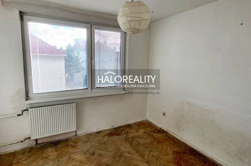 HALO reality - Predaj, trojizbový byt Nové Zámky - CENTRUM