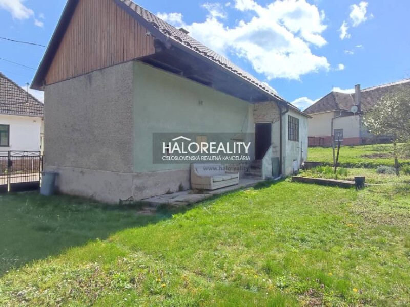 HALO reality - Predaj, rodinný dom Neporadza - ZNÍŽENÁ CENA - EXKLU...