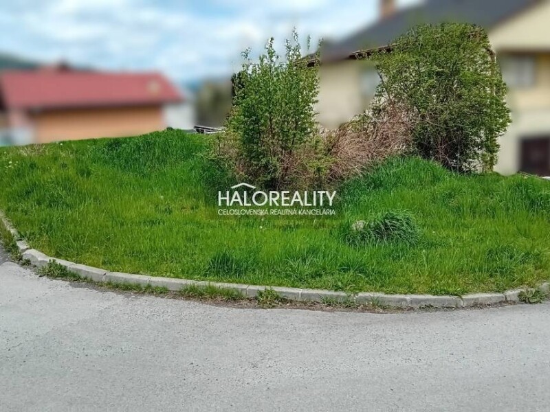 HALO reality - Predaj, pozemok pre rodinný dom 474 m2 Hnúšťa