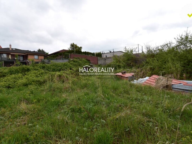 HALO reality - Predaj, pozemok pre rodinný dom 802 m2 Prievidza, ...