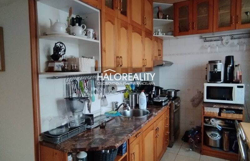 HALO reality - Predaj, trojizbový byt Zvolen, Západ, s lodžiou - ZN...