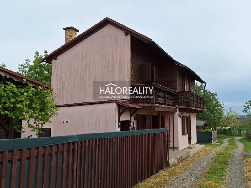 HALO reality - Predaj, chata Trávnica, s krásnou vinicou