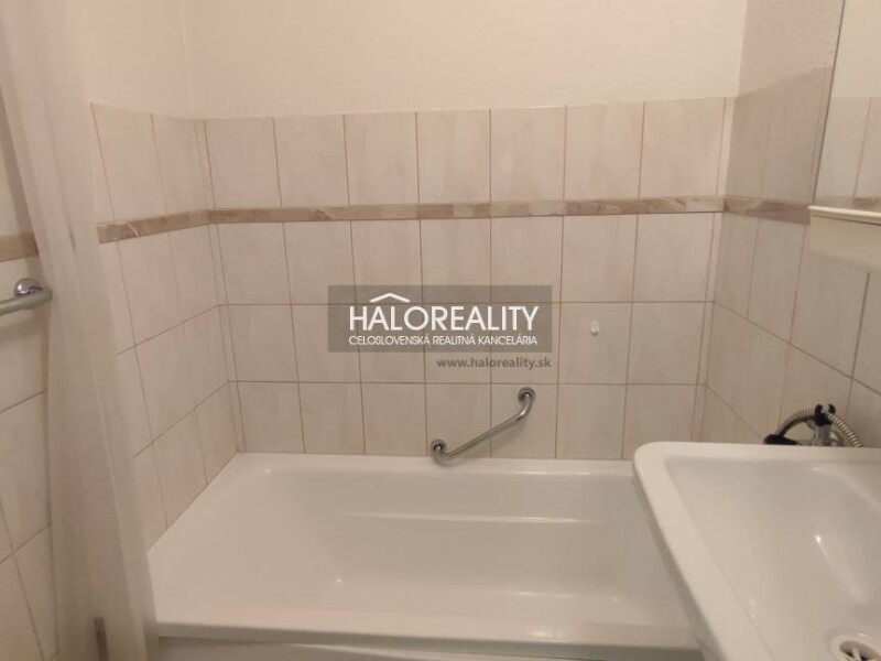 HALO reality - Predaj, trojizbový byt Prievidza, Staré Mesto - Prie...