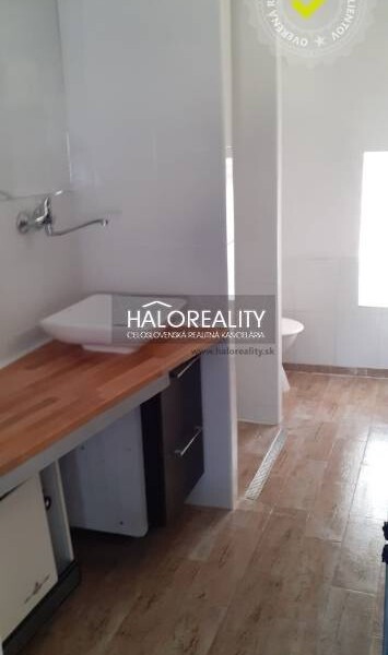 HALO reality - Predaj, rodinný dom Horná Ves, s garážou - EXKLUZÍVN...