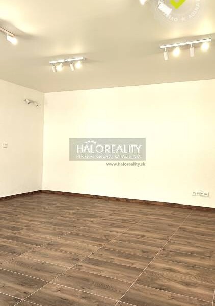 HALO reality - Predaj, obchodný priestor Lučenec, Butik - EXKLUZÍVN...