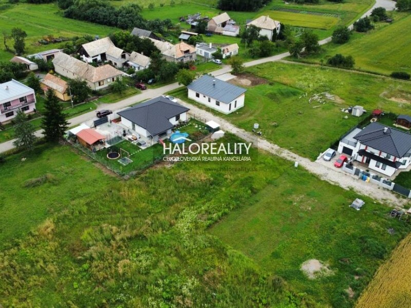 HALO reality - Predaj, pozemok pre rodinný dom 730 m2 Rimavské Ja...