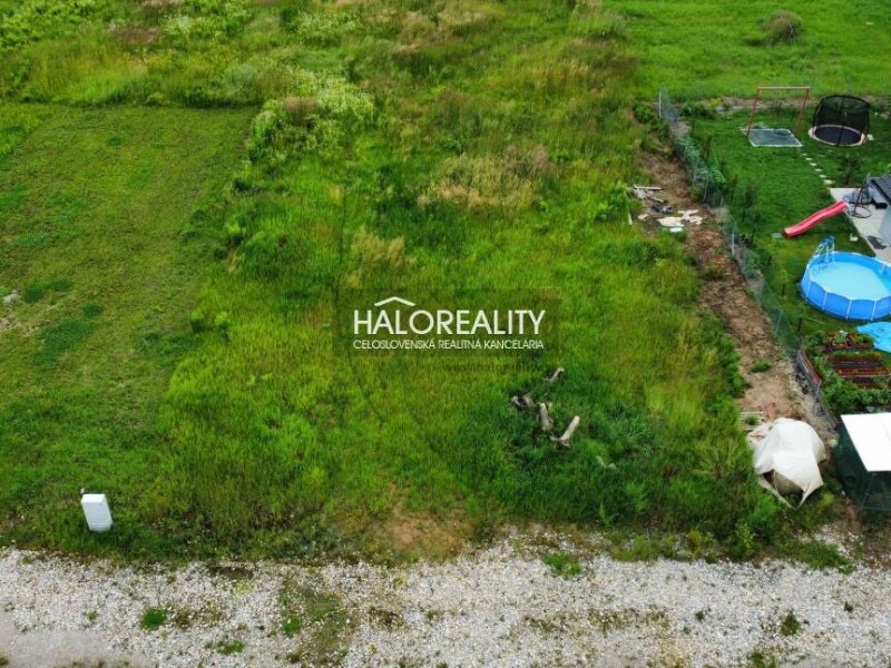 HALO reality - Predaj, pozemok pre rodinný dom 730 m2 Rimavské Ja...