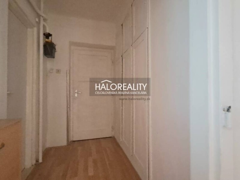 HALO reality - Predaj, dvojizbový byt Handlová, Centrum - EXKLUZÍVN...