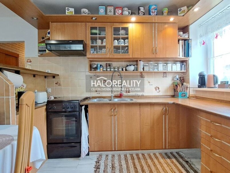 HALO reality - Predaj, trojizbový byt Žiar nad Hronom, Centrum I - ...