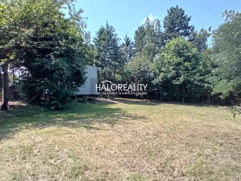 HALO reality - Predaj, záhradná chata Vidiná, na priestrannom pozemku