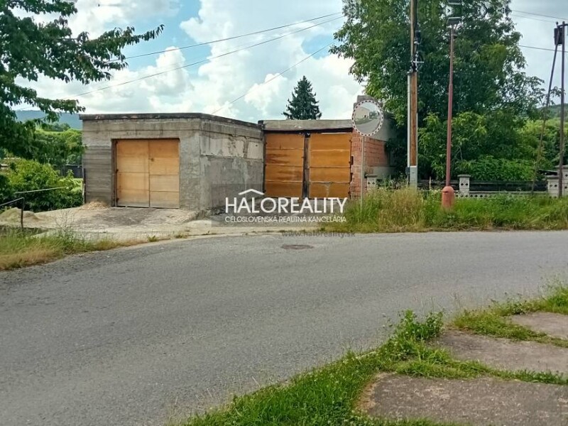 HALO reality - Predaj, pozemok pre rodinný dom 354 m2 Veľký Krtíš...