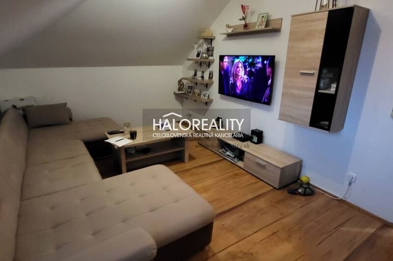 HALO reality - Prenájom, trojizbový byt Žiar nad Hronom, Priamo v c...