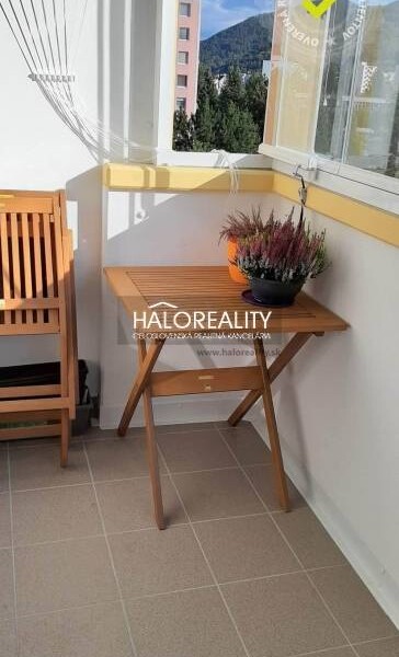 HALO reality - Predaj, trojizbový byt Zvolen, priestranný s luxusný...