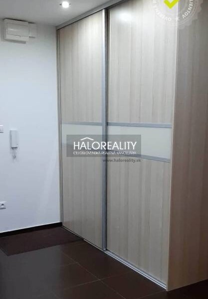 HALO reality - Predaj, trojizbový byt Zvolen, priestranný s luxusný...