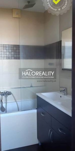 HALO reality - Predaj, trojizbový byt Zvolen, priestranný s luxusný...