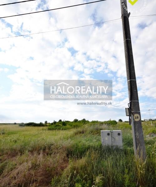 HALO reality - Predaj, pozemok pre rodinný dom 880m2 Partizánske,...