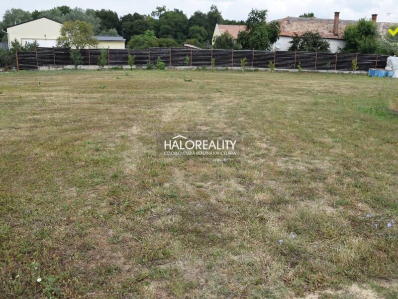 HALO reality - Predaj, pozemok pre rodinný dom 2000m2 Partizánske...