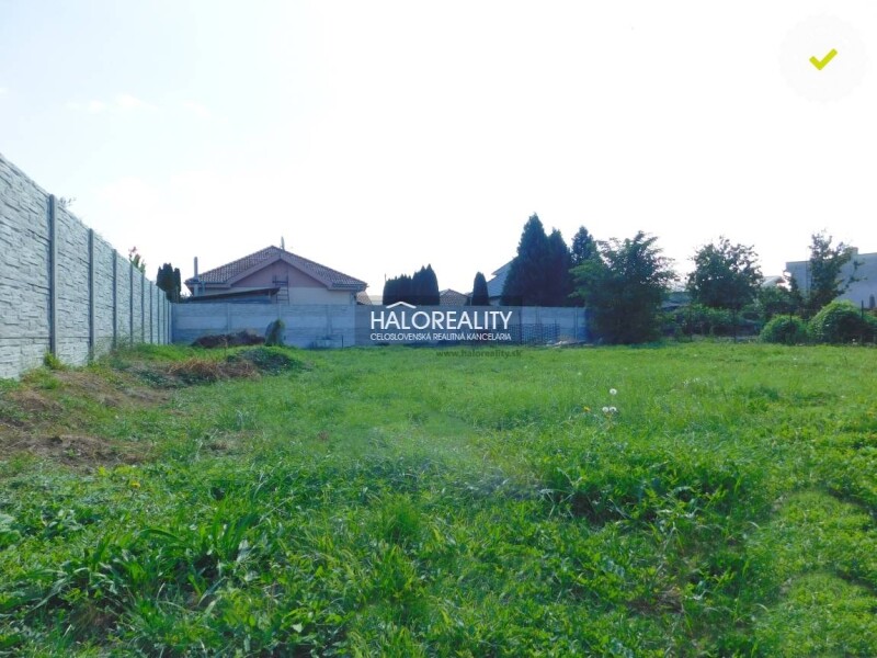 HALO reality - Predaj, pozemok pre rodinný dom 485 m2 Kolárovo, l...