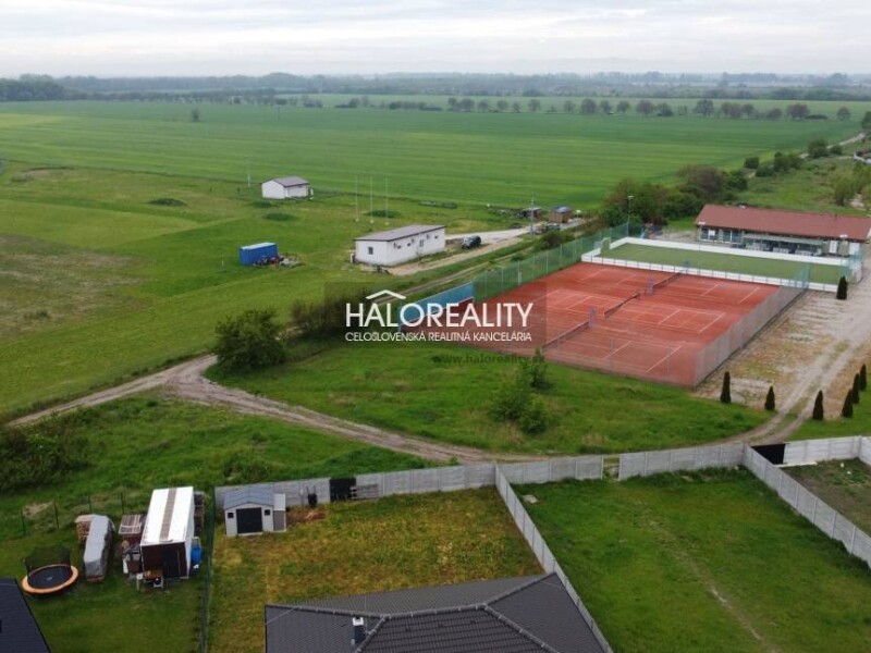 HALO reality - Predaj, pozemok pre rodinný dom 4093 m2 Veľké Úľan...