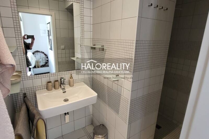 HALO reality - Prenájom, rodinný dom Kremnica, pri kúpalisku