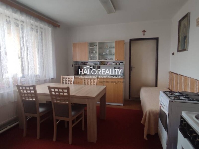 HALO reality - Predaj, rodinný dom Orešany - EXKLUZÍVNE HALO REALITY