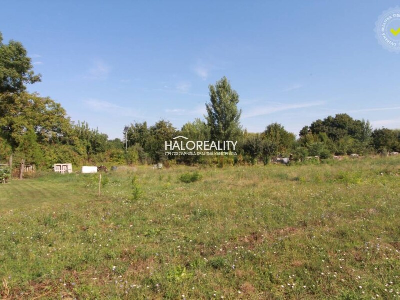 HALO reality - Predaj, pozemok pre rodinný dom 1436 m2 Horné Sali...