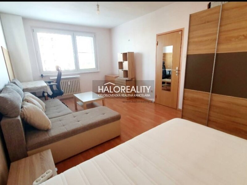 HALO reality - Predaj, trojizbový byt Bratislava Podunajské Biskupi...