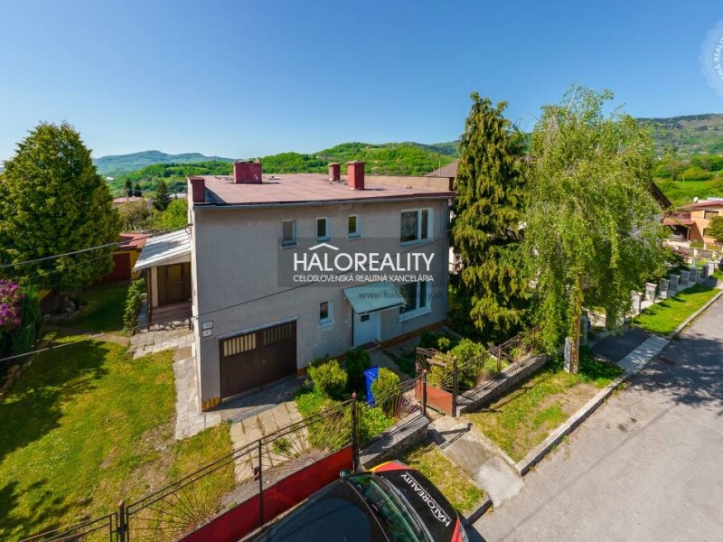 HALO reality - Predaj, dvojgeneračný rodinný dom v Banskej Štiavnic...