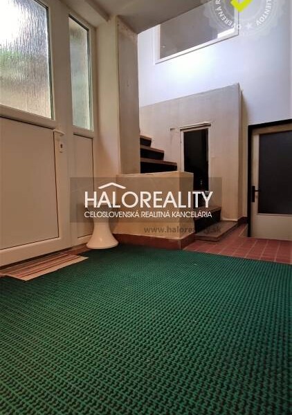 HALO reality - REZERVOVANÉ - Predaj, rodinný dom Lučenec, Bezkonkur...