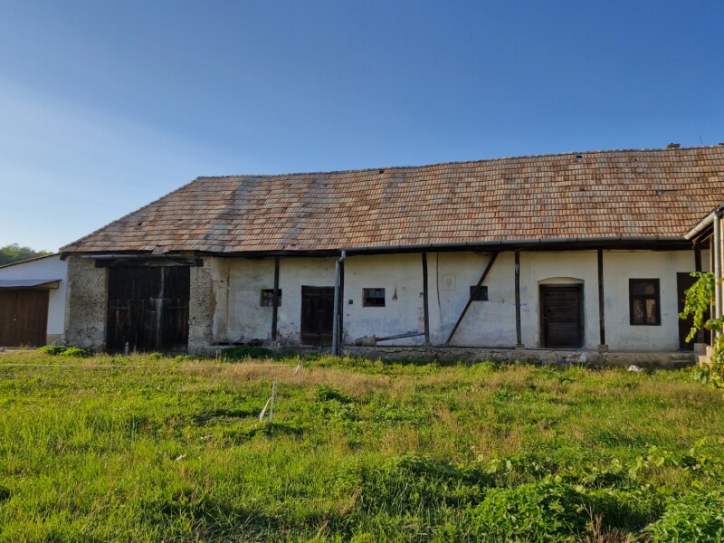 Storočný rodinný dom v obci Malý Krtíš.